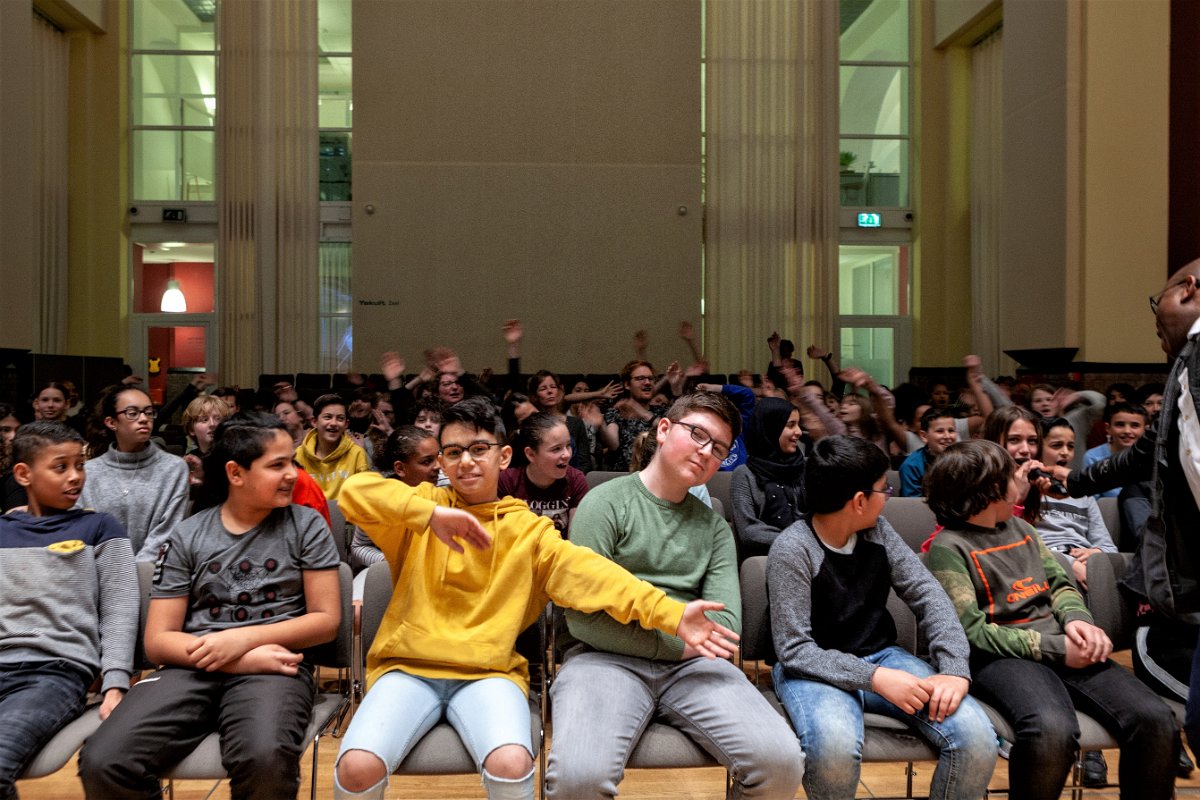 KSD2019-8e groepers enthousiast Orkest Koninklijke Marechaussee in NedPhO Koepel - Huub Zeeman